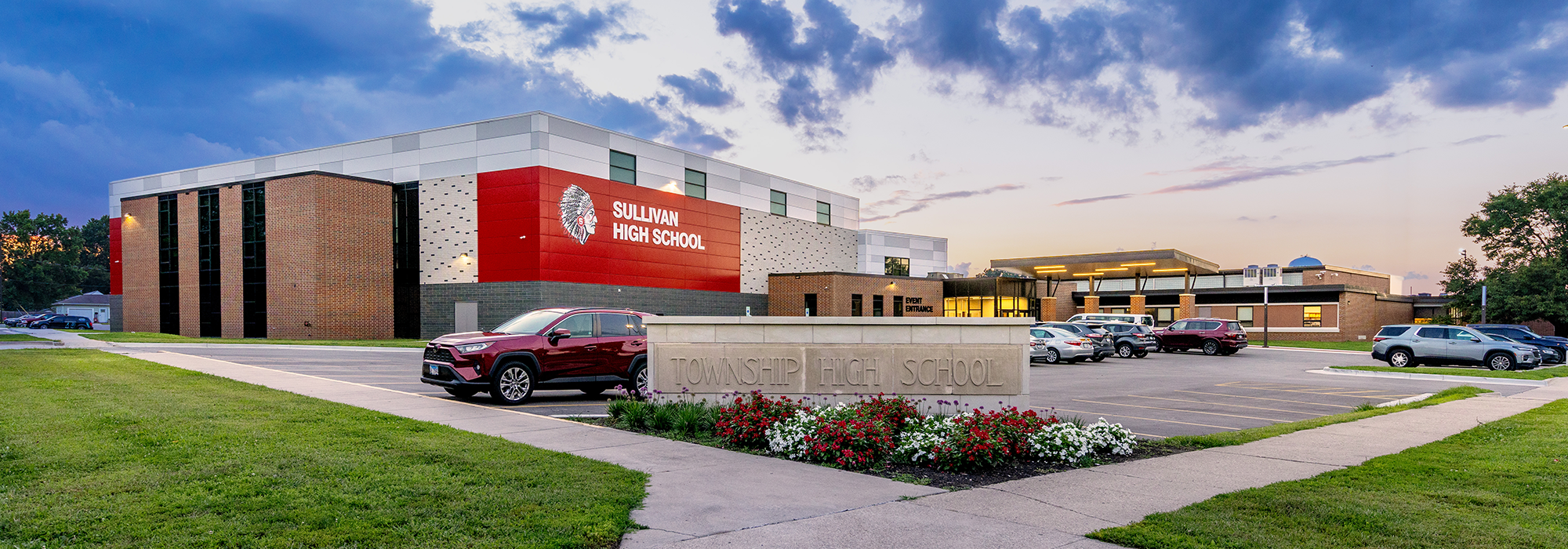 Sullivan High School Exterior Picture